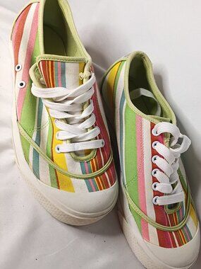 Tommy Girl Multicolored Sneaker Size 8.5